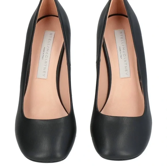 Stella McCartney Black Shroom Heels. Brand new with box and dust bag. Size: 7
